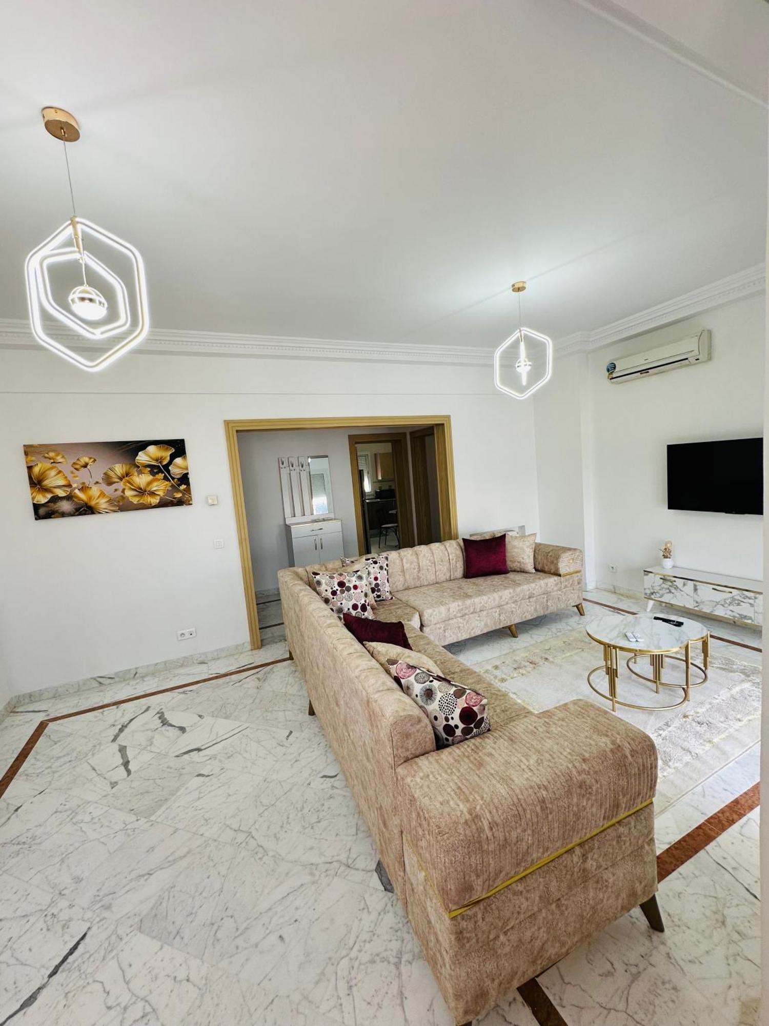 Stunning 3 Bedroom Apartment In Khezema, Sousse Just 5 Minutes From The Beach Экстерьер фото